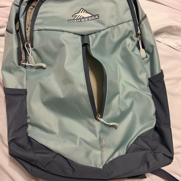 High Sierra Swerve Pro Backpack - Picture 10 of 16